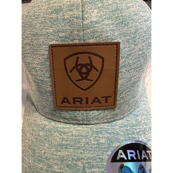 Ariat Hat Ladies Turquoise Logo Leather Patch Ponyflo Cap One Size Ponytail NWT - Picture 4 of 13